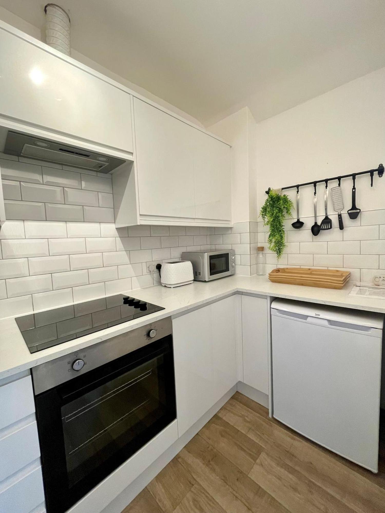 Central, Modern Apartment Bournemouth Eksteriør bilde